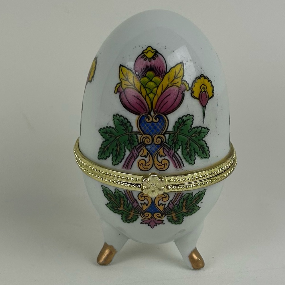 VTG - Hand-Painted 'Faberge style' Porcelain Egg Trinket Box with Gold Trim